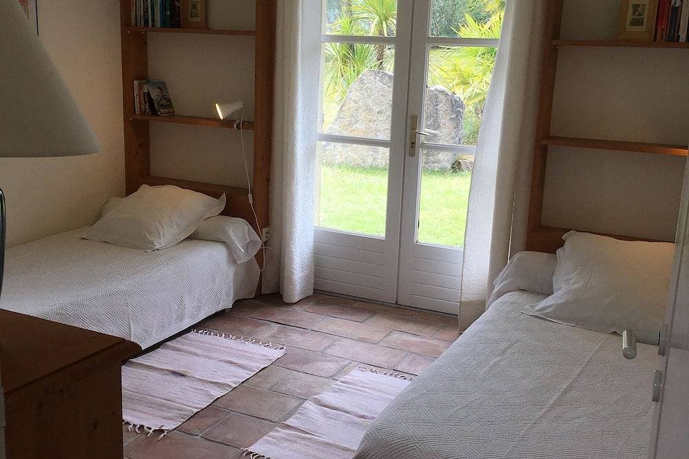 Foto 5 von 30: Provenzalische Villa mit privatem Pool umzäunten Garten für 6 Pers.