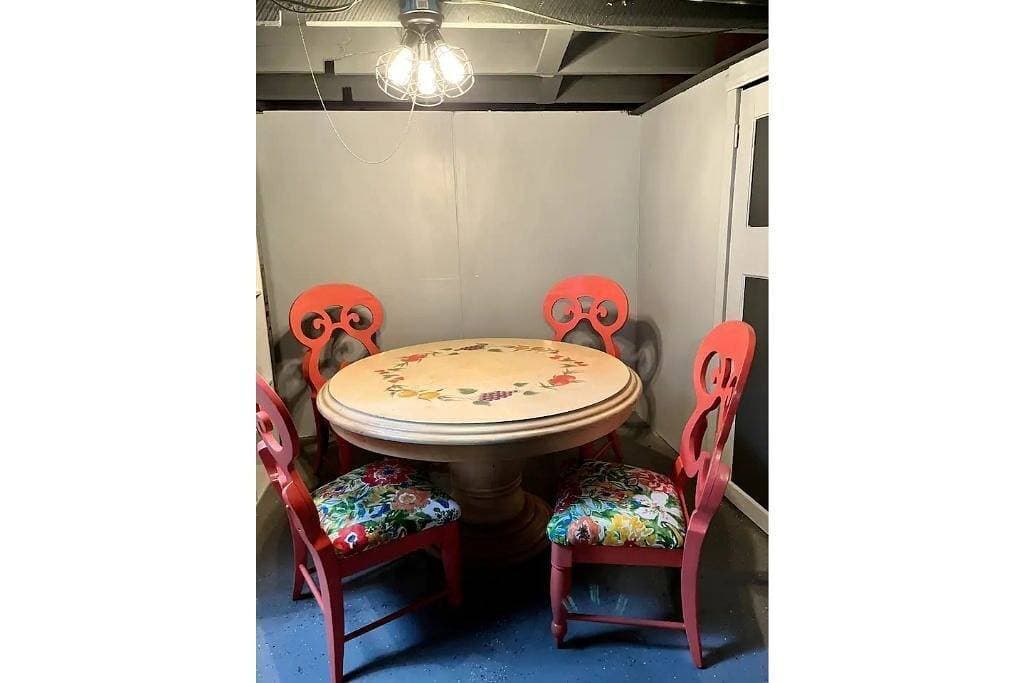 Foto 7 von 20: Boho noc Game Room pets welcome king beds freeW/D