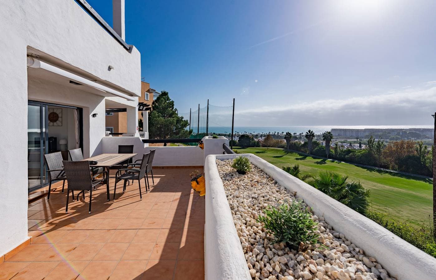 Foto 2 von 30: Lotus 2401  - Beautiful apartment pool & sea view