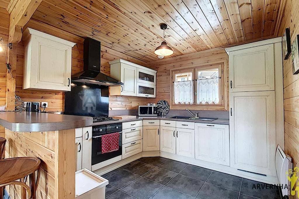 Foto 3 von 9: Three-Bedroom Chalet