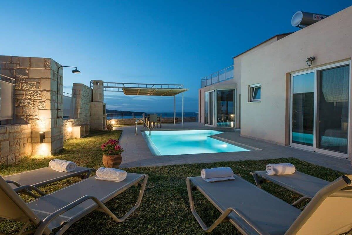 Foto 2 von 24: Pantanassa Villas – Thalia with Jacuzzi & Pool