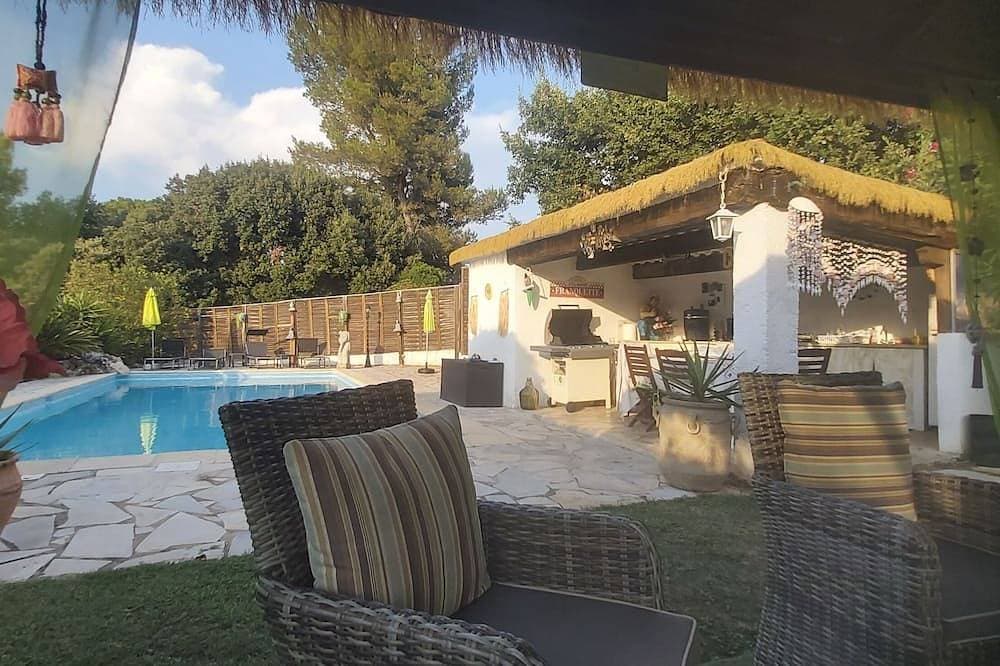 Foto 13 von 16: Villa les laurier private swimming pool Private terrace and garden