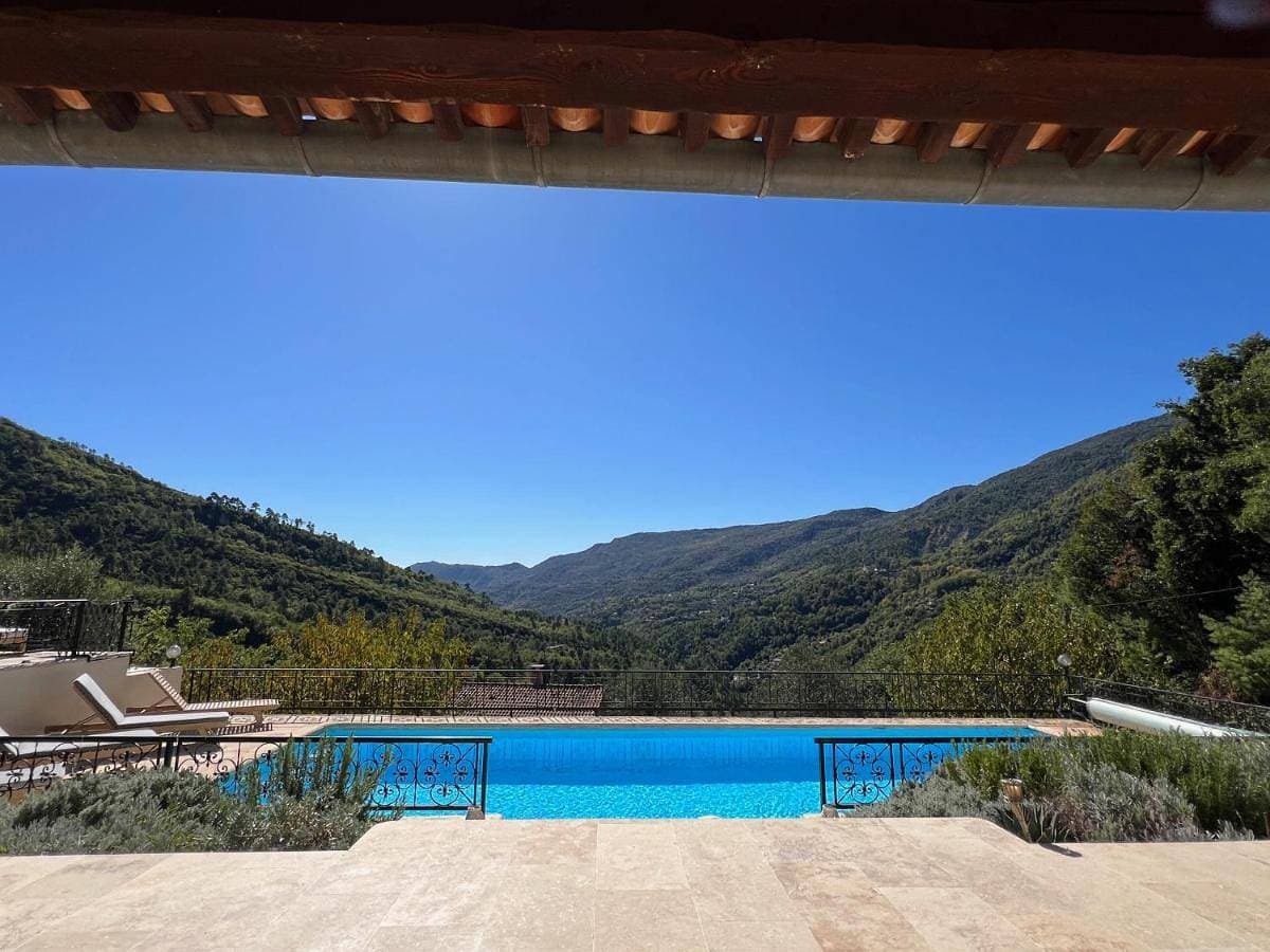 Côte 'd Azur - BEAUTIFUL VILLA WITH PRIVATE POOL 1