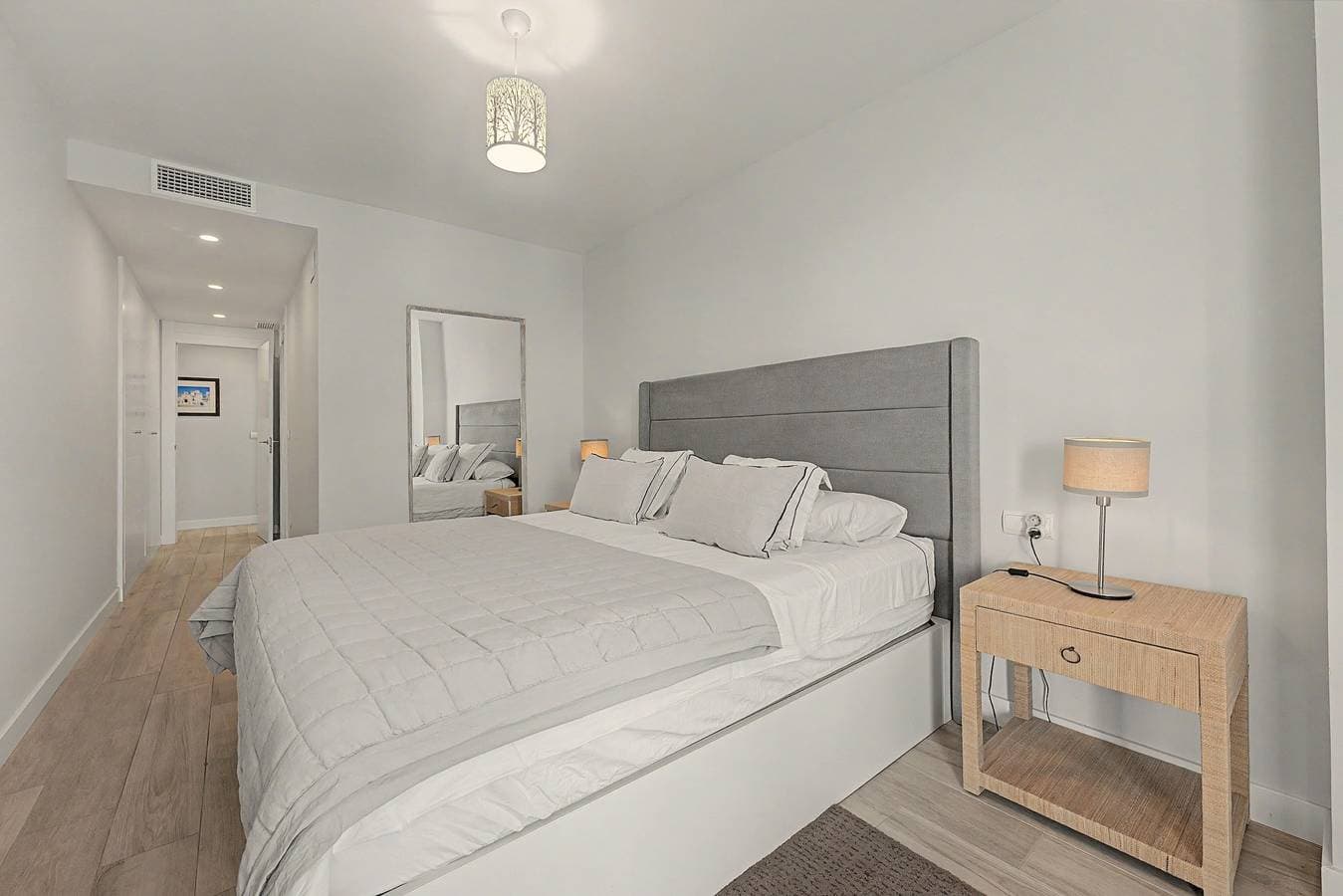 Foto 10 von 22: Apartment 'In Inbisa' mit Meerblick, WLAN und Klimaanlage