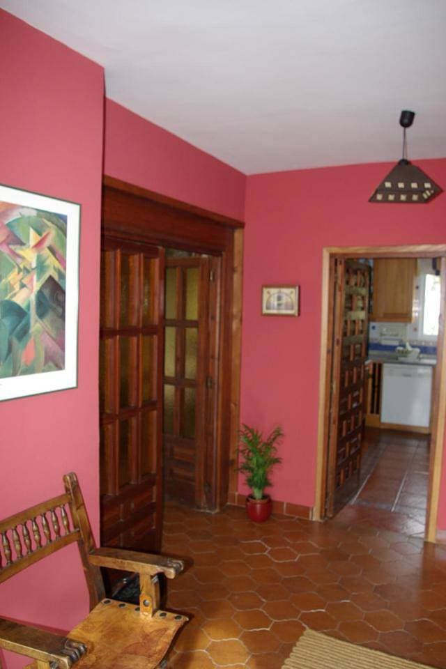 Foto 6 von 60: Six-Bedroom House
