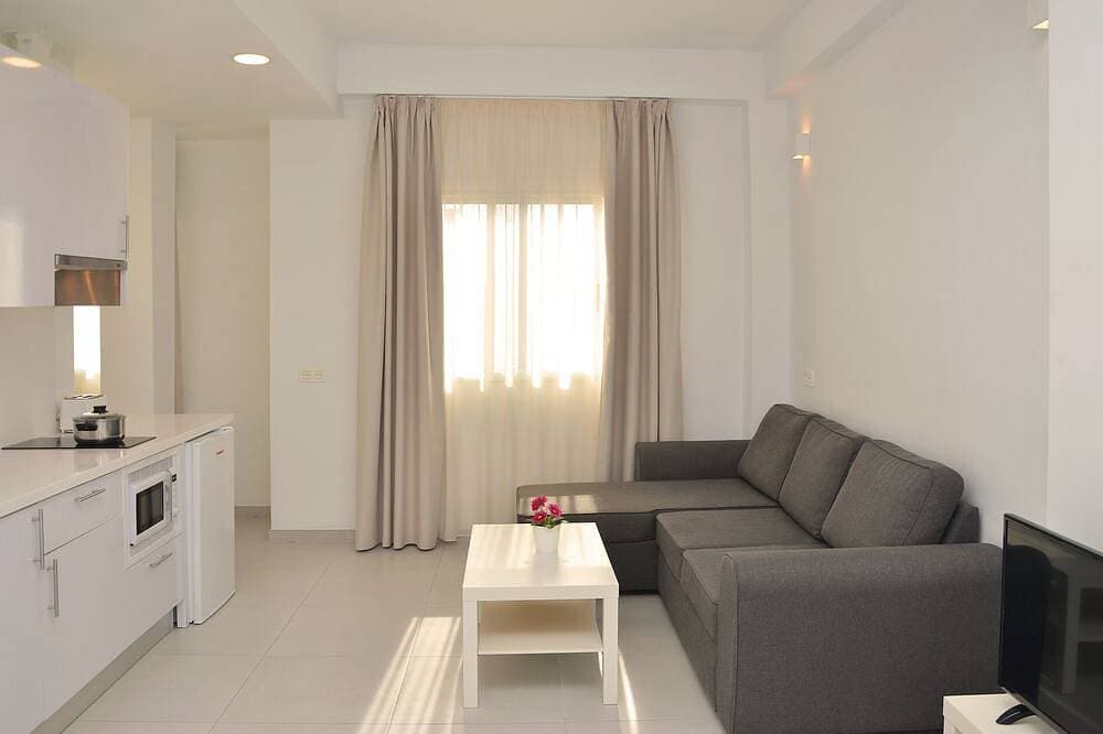 Foto 13 von 22: 30m2 distributed in cozy open and bright spaces.