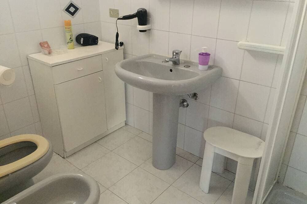 Foto 13 von 24: Doppelhaushälfte n Wohngebiet