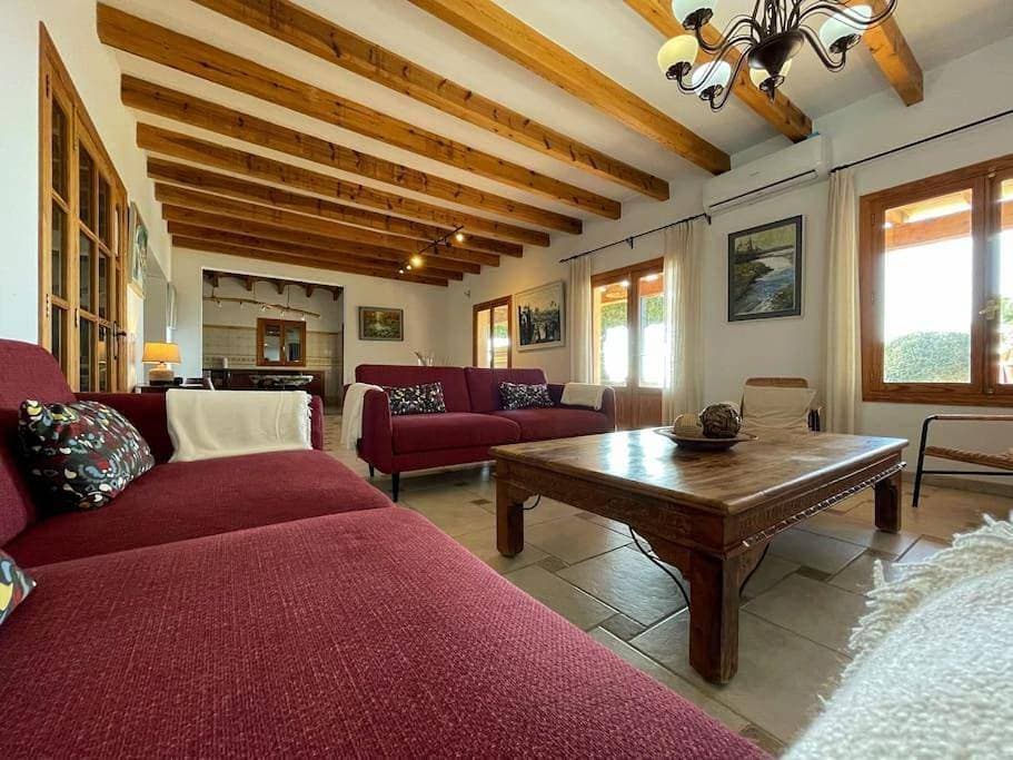 Foto 4 von 42: Villa with Private Pool