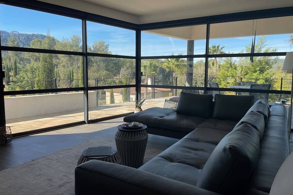 Foto 8 von 30: Moderne Architektenvilla in der Nähe der legendären Strände von Bandol