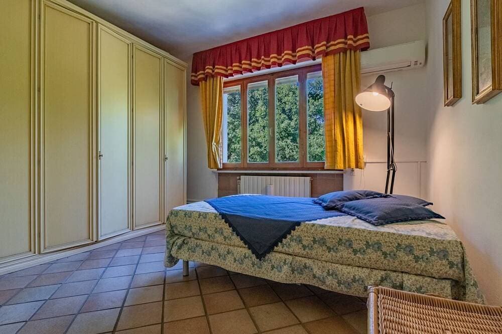 Foto 4 von 30: Spacious villa just a few steps from Paolina Beach.