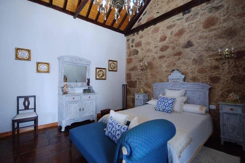 Foto 6 von 48: Three-Bedroom House