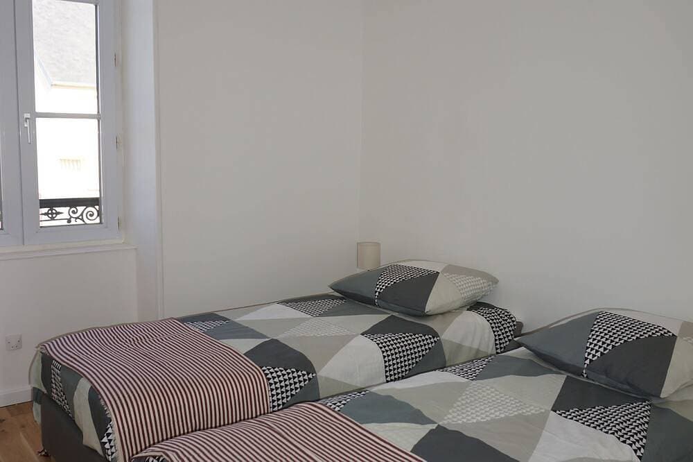 Foto 2 von 24: Neu: Wohnung 3p 4 Pers 45m ² Blick auf den Hafen Portbail
