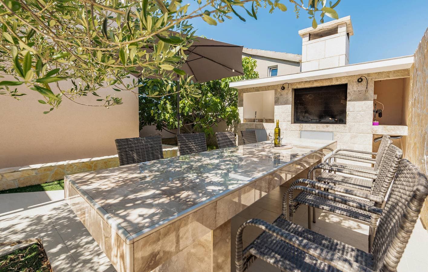 Foto 6 von 29: Urlaub am Meer: Gemütliche Ferienwohnung mit Terrasse, Küche und Parkplatz