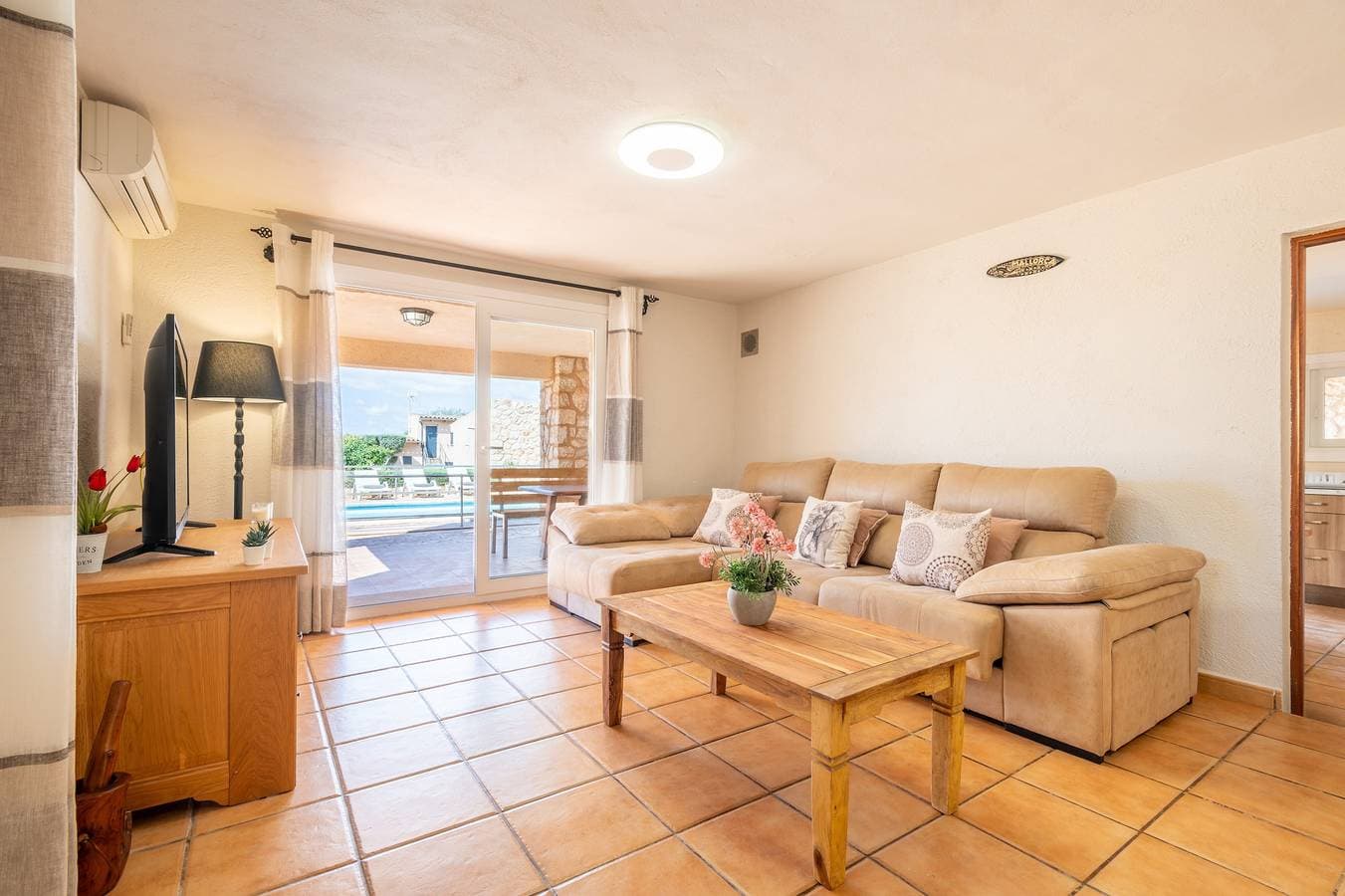 Foto 6 von 31: Ländliche Finca bei Manacor, Mallorca – Privater Pool, Garten & WLAN