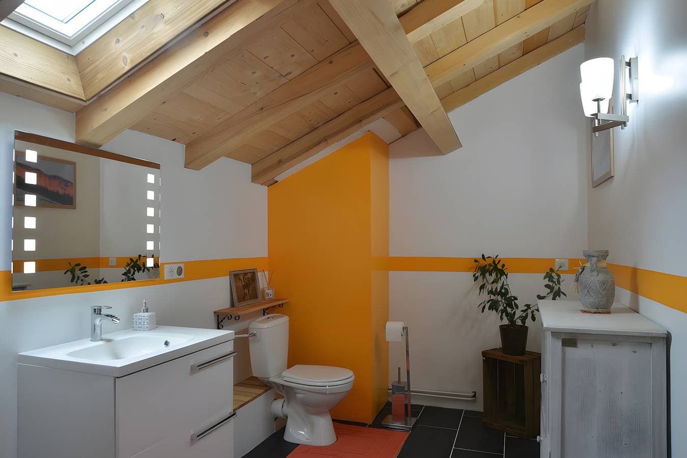 Foto 12 von 28: Bed & Breakfast „La Chambre De Jaxel“ mit Bergblick, Gemeinschaftspool und WLAN