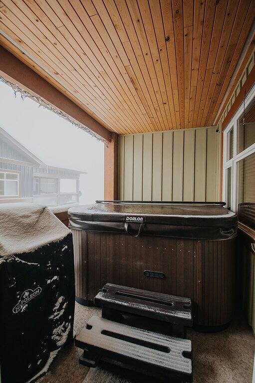 Foto 2 von 23: Luxus-Ski-In / Ski-Out-Wohnung mit eigenem Whirlpool und Dampfdusche