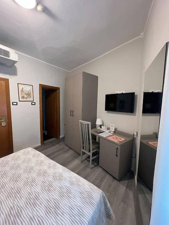 Foto 5 von 16: Quadruple Room