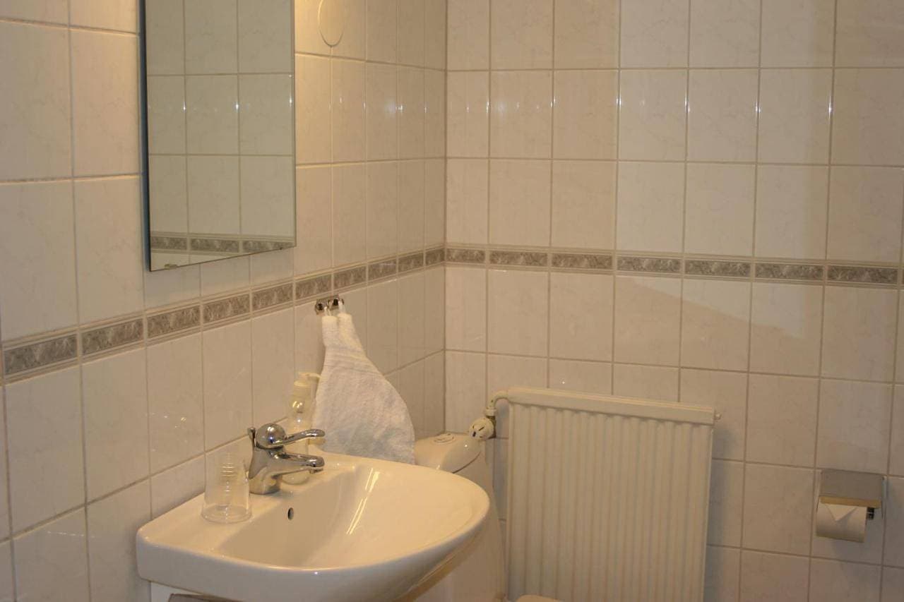 Foto 9 von 9: Standard Twin Room