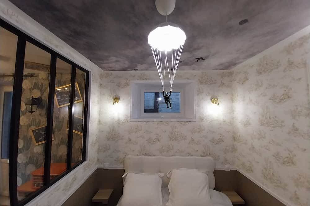 The \"Liberté\" Apartment: A Journey Back to the 1940s 1