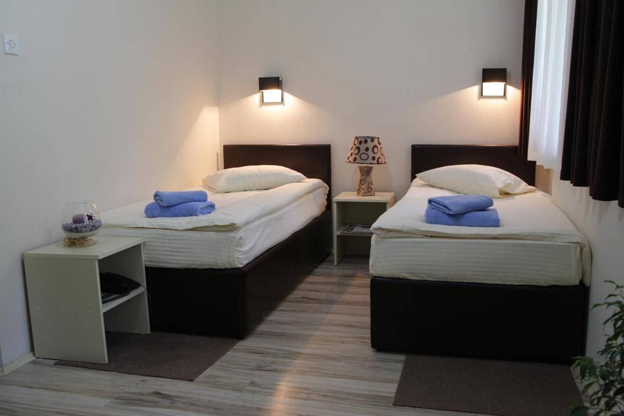 Foto 10 von 10: Double or Twin Room