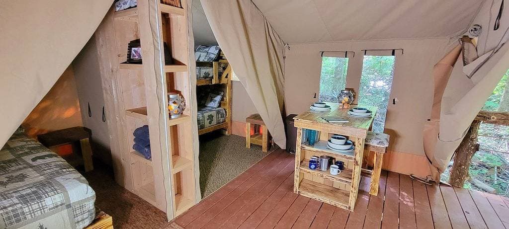 Foto 4 von 36: Glamping In The Smokies--Private 5 acres--Lake Access....