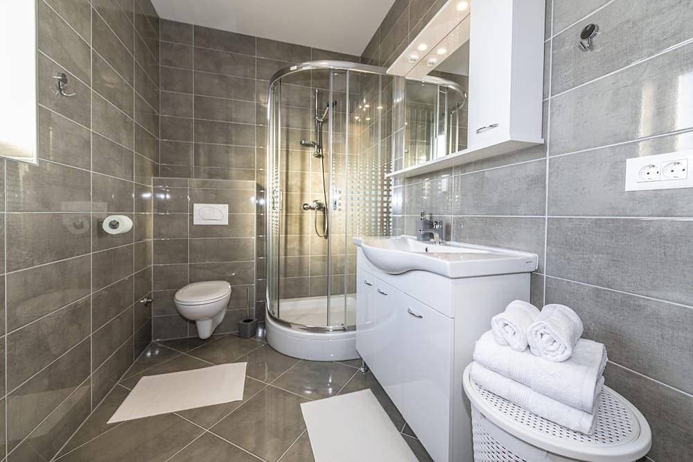 Foto 4 von 30: Exklusive Villa mit großzügigem Poolbereich