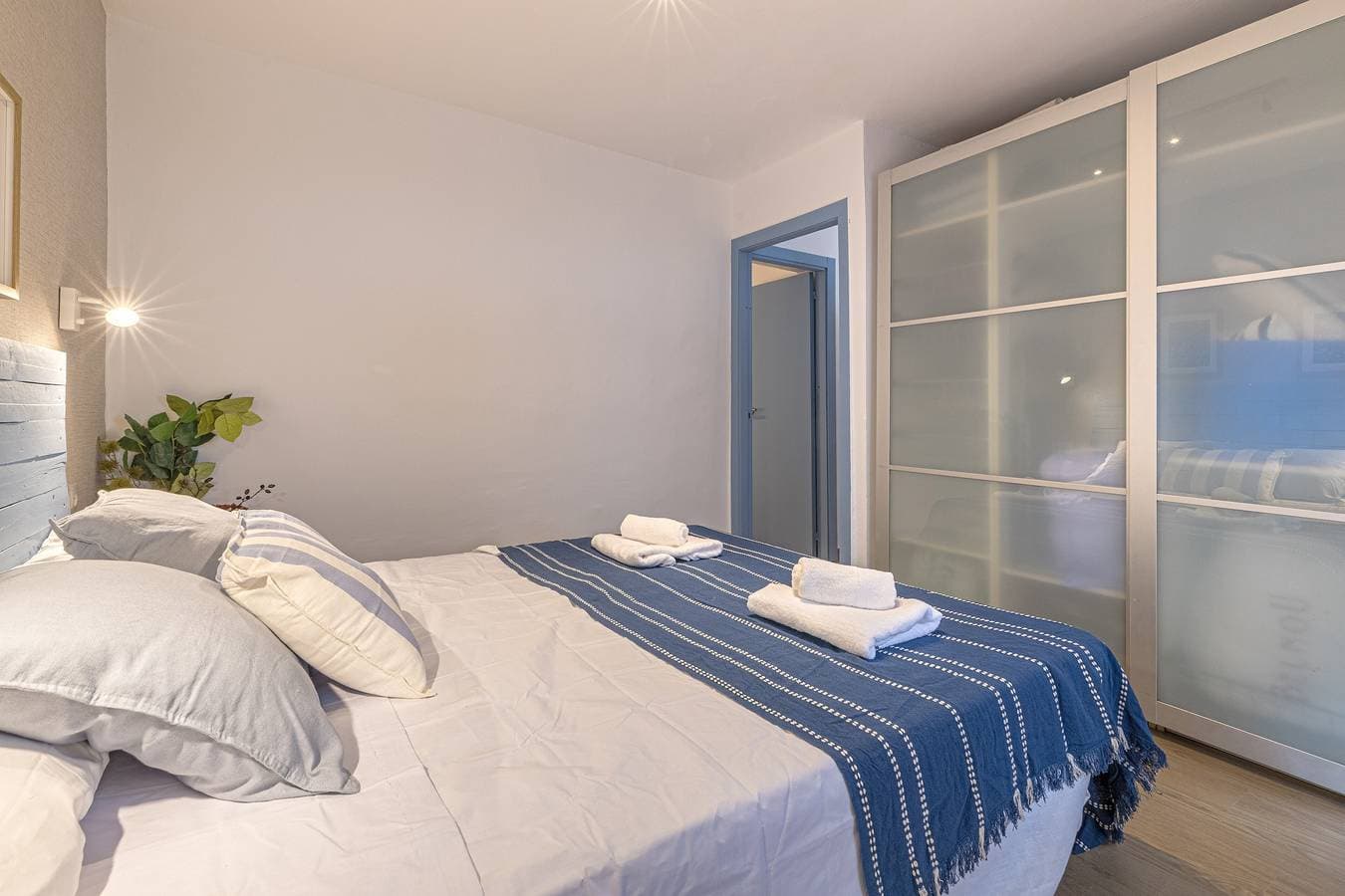 Foto 4 von 23: Solis Mare Palo Beach – 2 Min zum Strand – WLAN & Klimaanlage