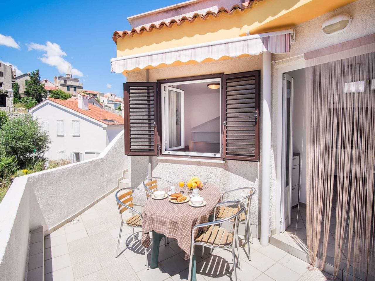 Ferienwohnung mit Klimananlage und Terrasse 1