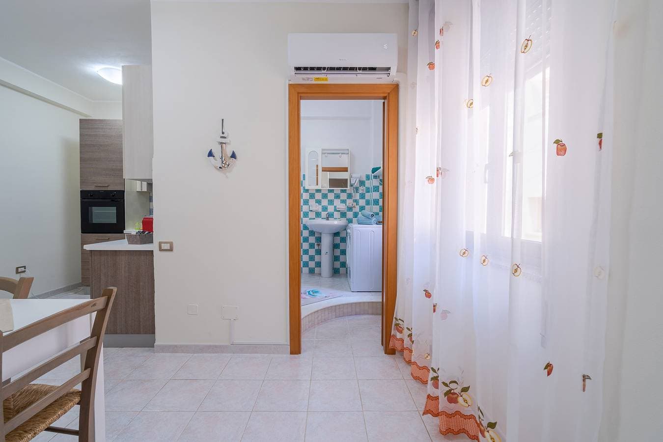 Foto 10 von 22: Ferienwohnung 'Brezza Marina Marzamemi' mit Balkon, WLAN und Klimaanlage