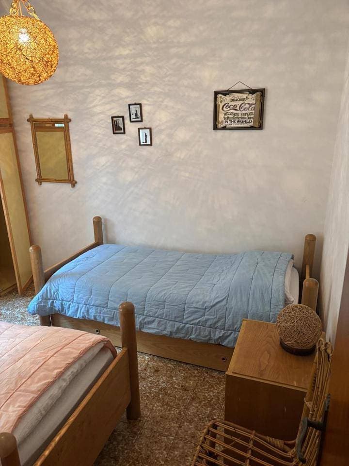 Foto 11 von 40: Three-Bedroom House