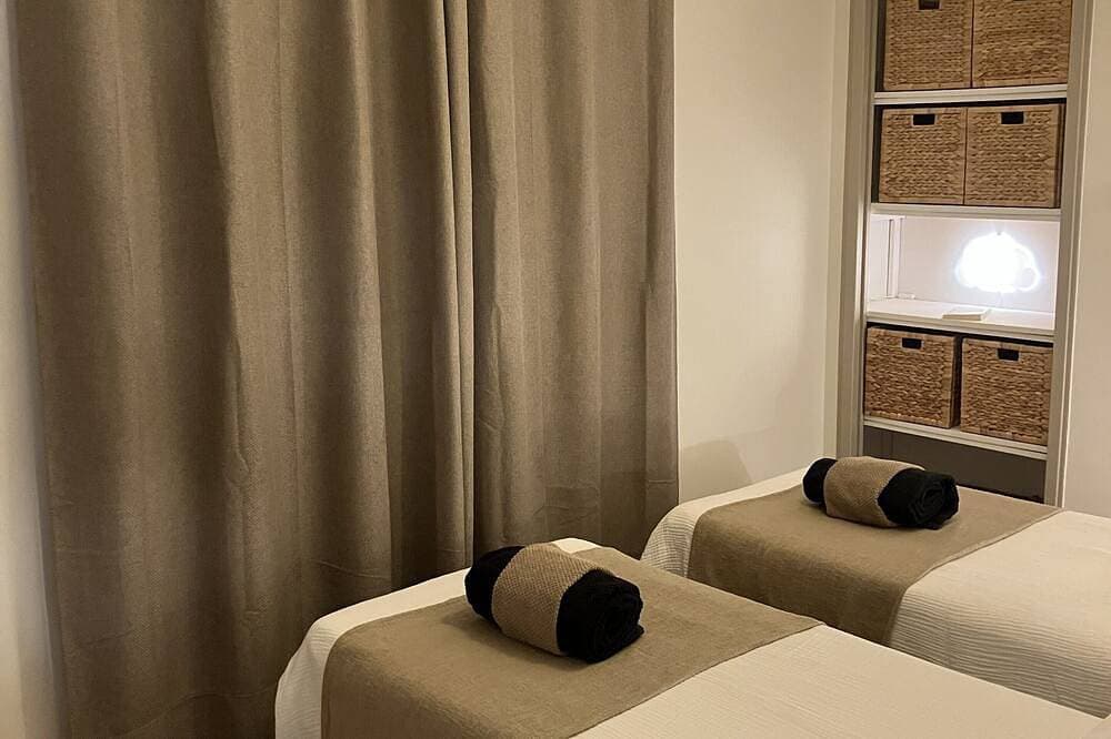 Foto 4 von 26: At Germaine: Air-Conditioned Apartment with Ocean View