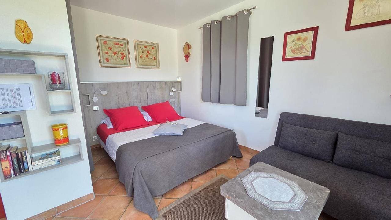 Foto 4 von 18: Double Room with Pool View