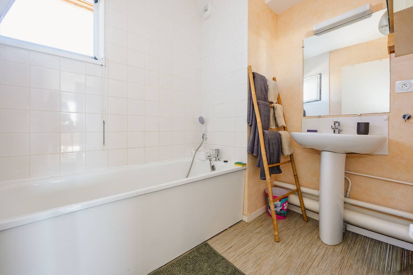 Foto 12 von 15: Ferienwohnung für 6 Personen mit Balkon