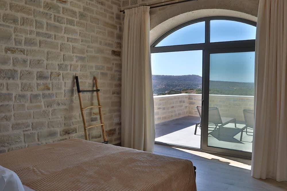Foto 2 von 30: Villa Aphrodite, grandioser Weitblick, beheizbarer Infinitipool, Privatsphäre!