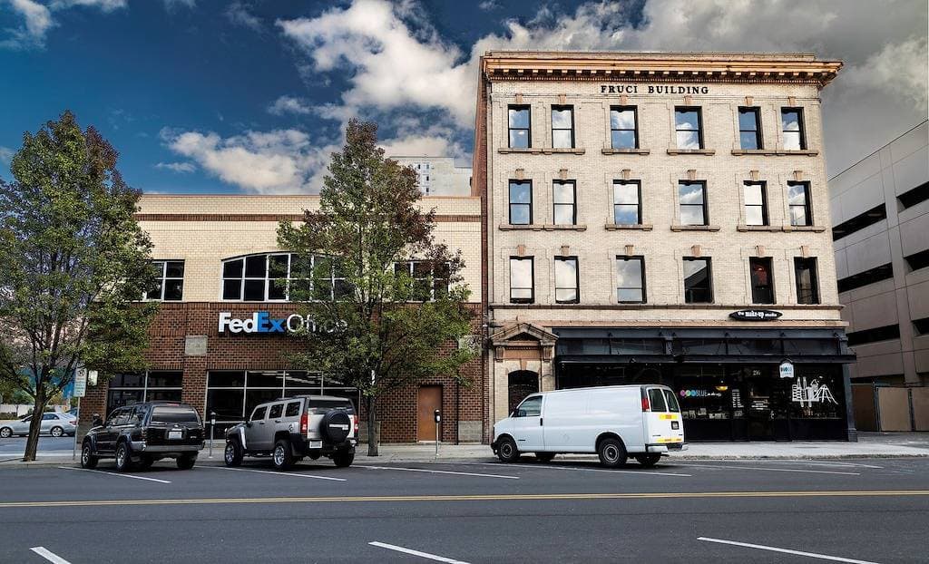 Your Central 1 Bed Travel Apartment Awaits in Downtown Spokane 1