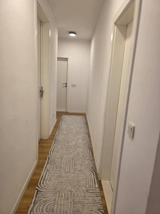Foto 3 von 26: One-Bedroom Apartment