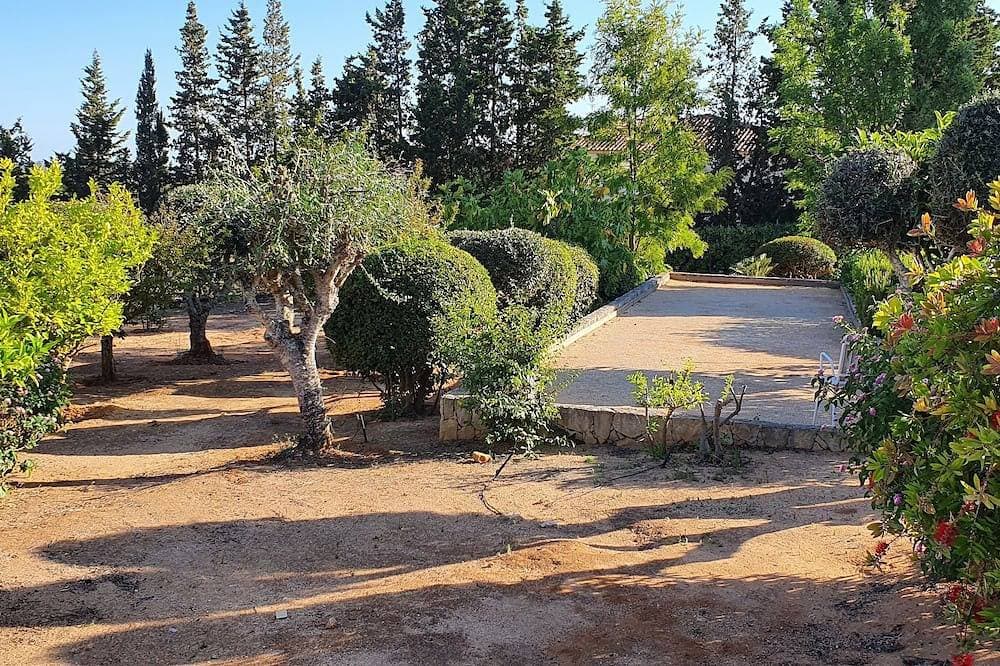 Foto 6 von 30: Villa (eingezäuntes Grundstück von 1 ha - ruhige Lage)