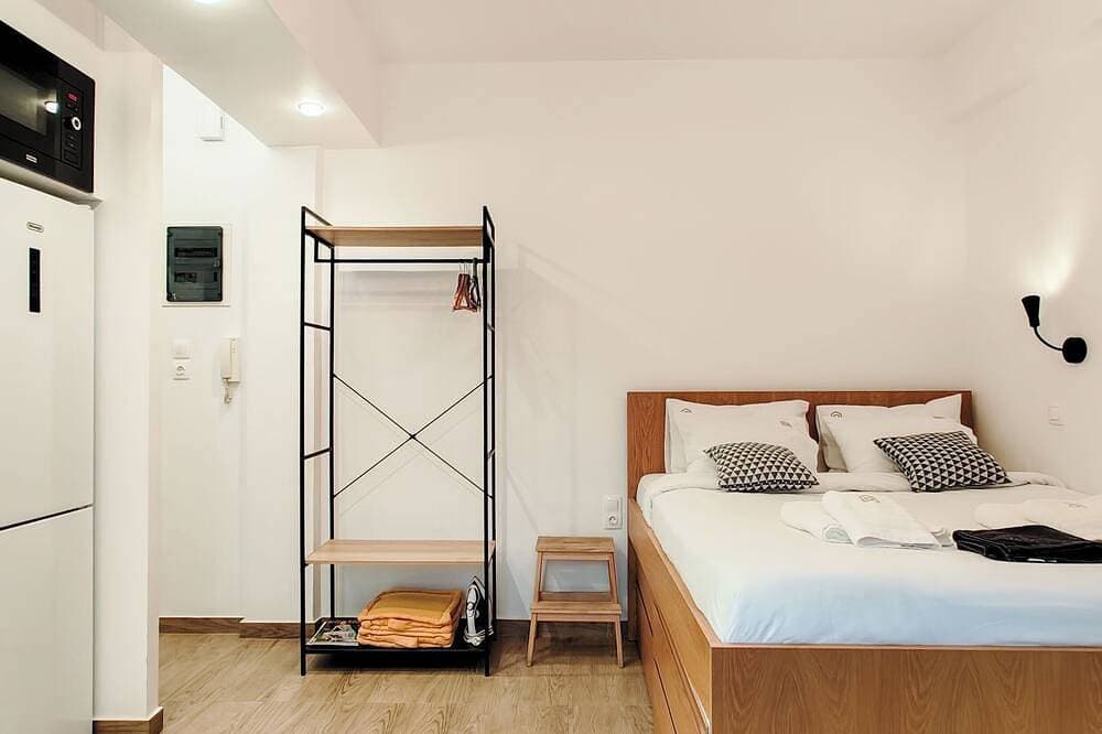 Foto 6 von 28: Sleek Studio in Voula Center