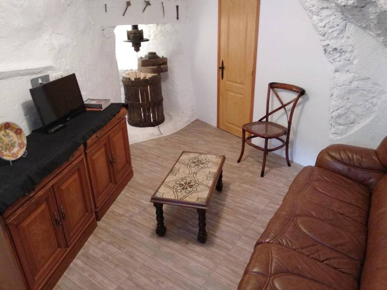 Foto 4 von 23: Two-Bedroom House