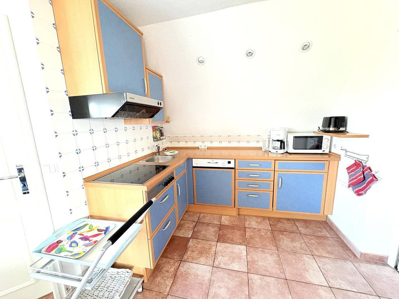 Foto 5 von 25: Ferienwohnung Drachen: Reetgedecktes Strandhaus mit eigenem Strand und Meerblick