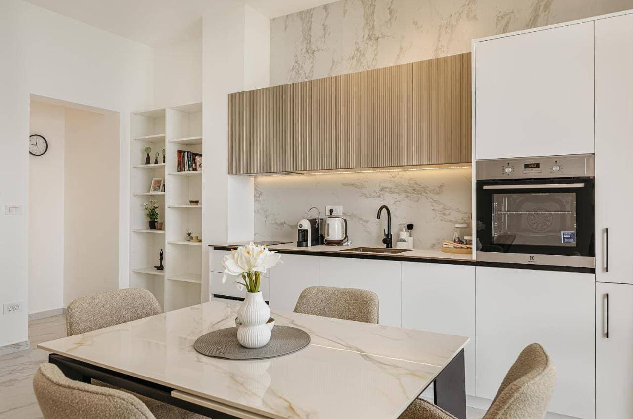 Foto 8 von 16: One-Bedroom Apartment with Bay View