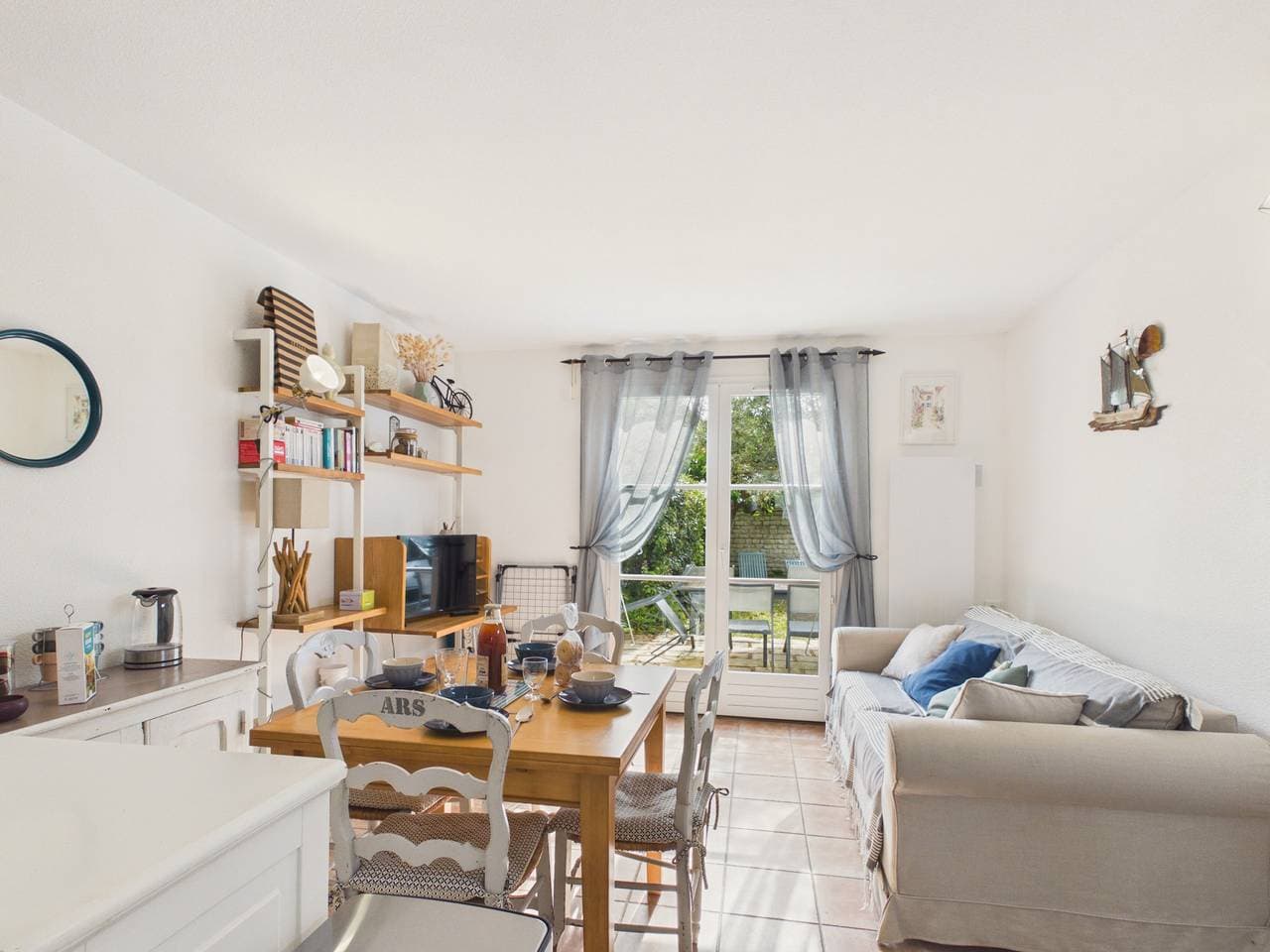 Foto 7 von 18: Unterkunft für 4, Pool, Garten & Grillplatz