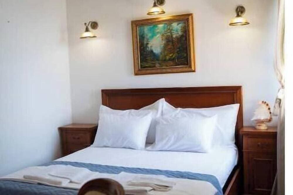 Foto 6 von 30: Mistral Studio – Historic Charm, Stunning Views & Relaxing Terrace