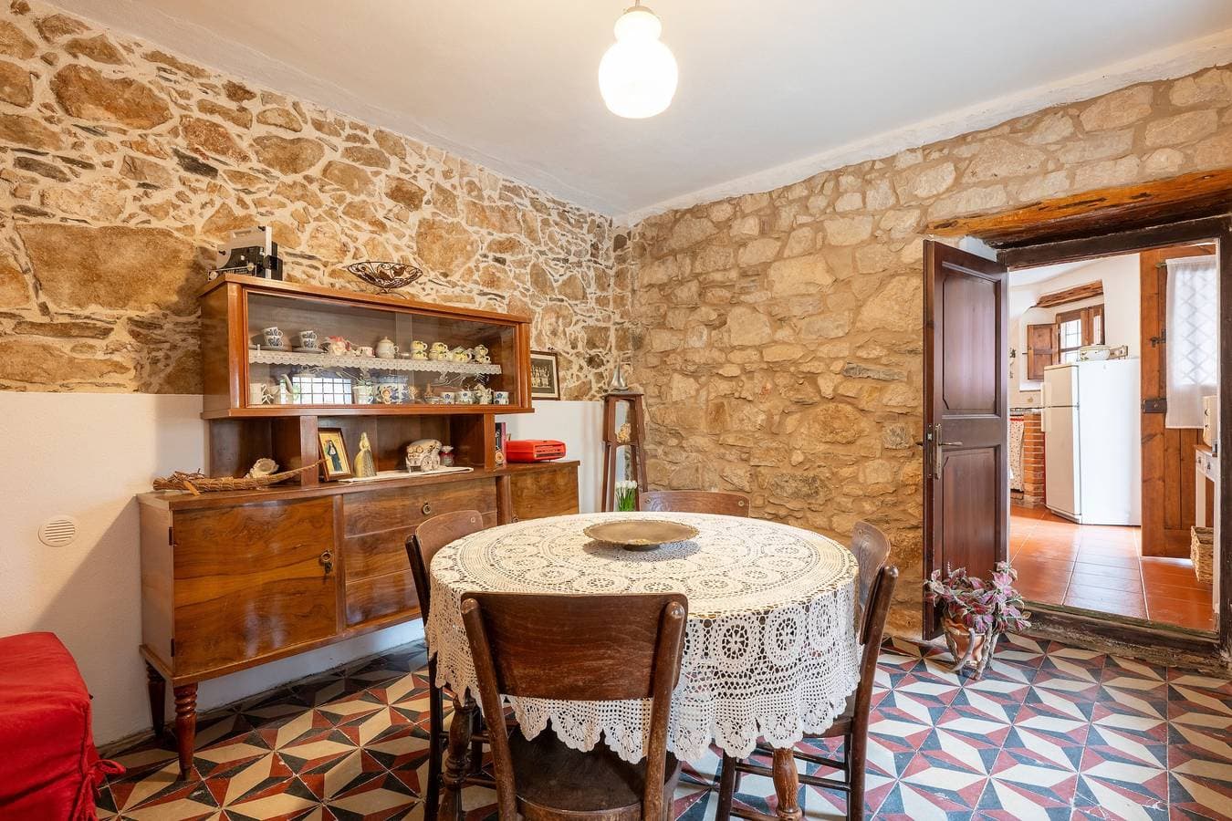Foto 8 von 22: Ferienhaus 'Il Borgo - Casa Ottocentesca' mit Bergblick, privater Terrasse und Wi-Fi