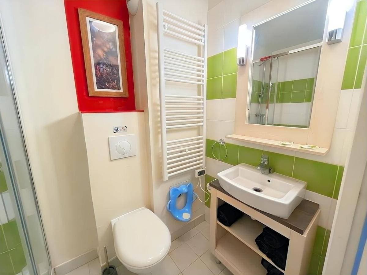 Foto 5 von 38: Two-Bedroom Apartment with Terrace