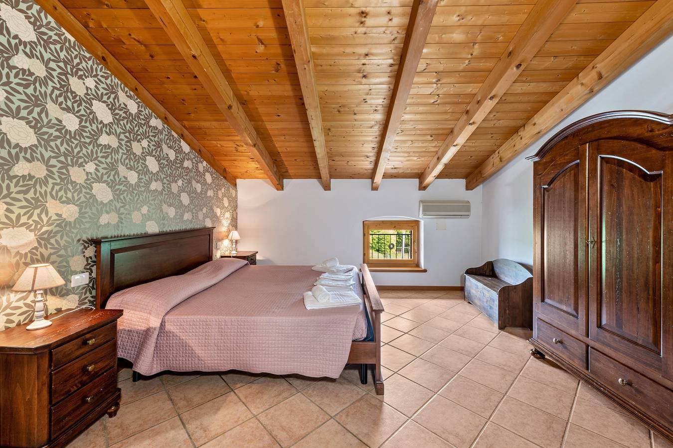 Foto 4 von 30: Ferienwohnung "Agriturismo Colombare Teboi Trilo" mit Bergblick, Gemeinschaftspool und WLAN