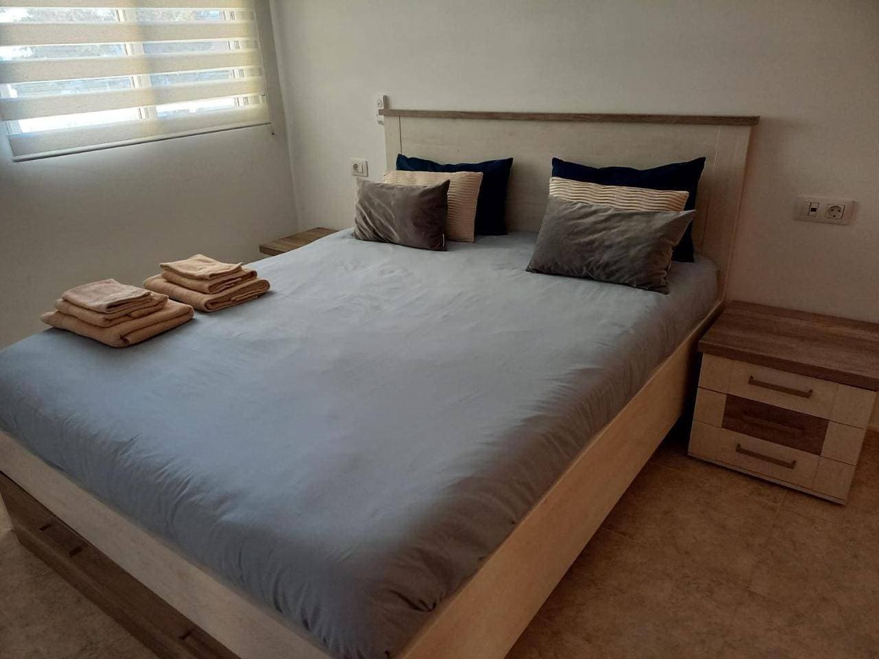 Foto 5 von 37: Two-Bedroom Apartment