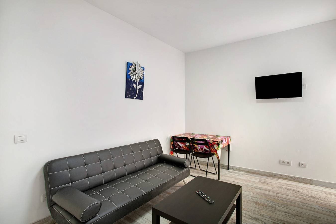 Foto 2 von 20: Ferienwohnung 'Apartamento B Para 3 En Vecindario' mit Wi-Fi