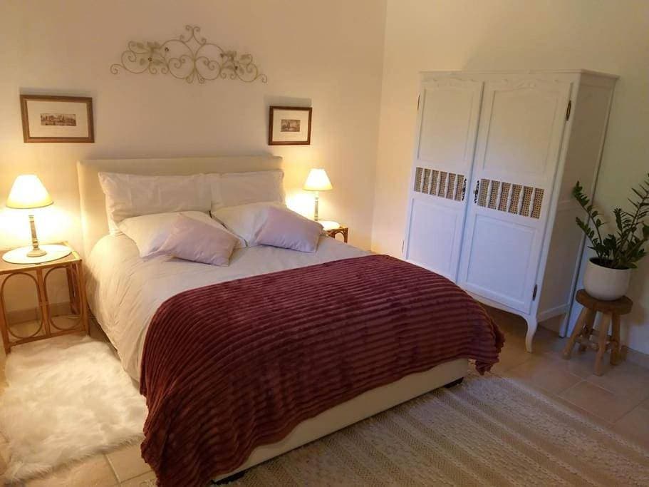 Foto 4 von 16: Two-Bedroom House