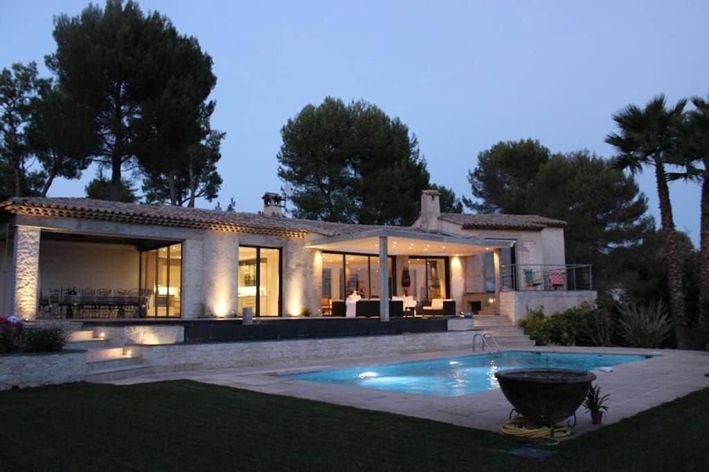 Foto 5 von 37: Villa with Private Pool